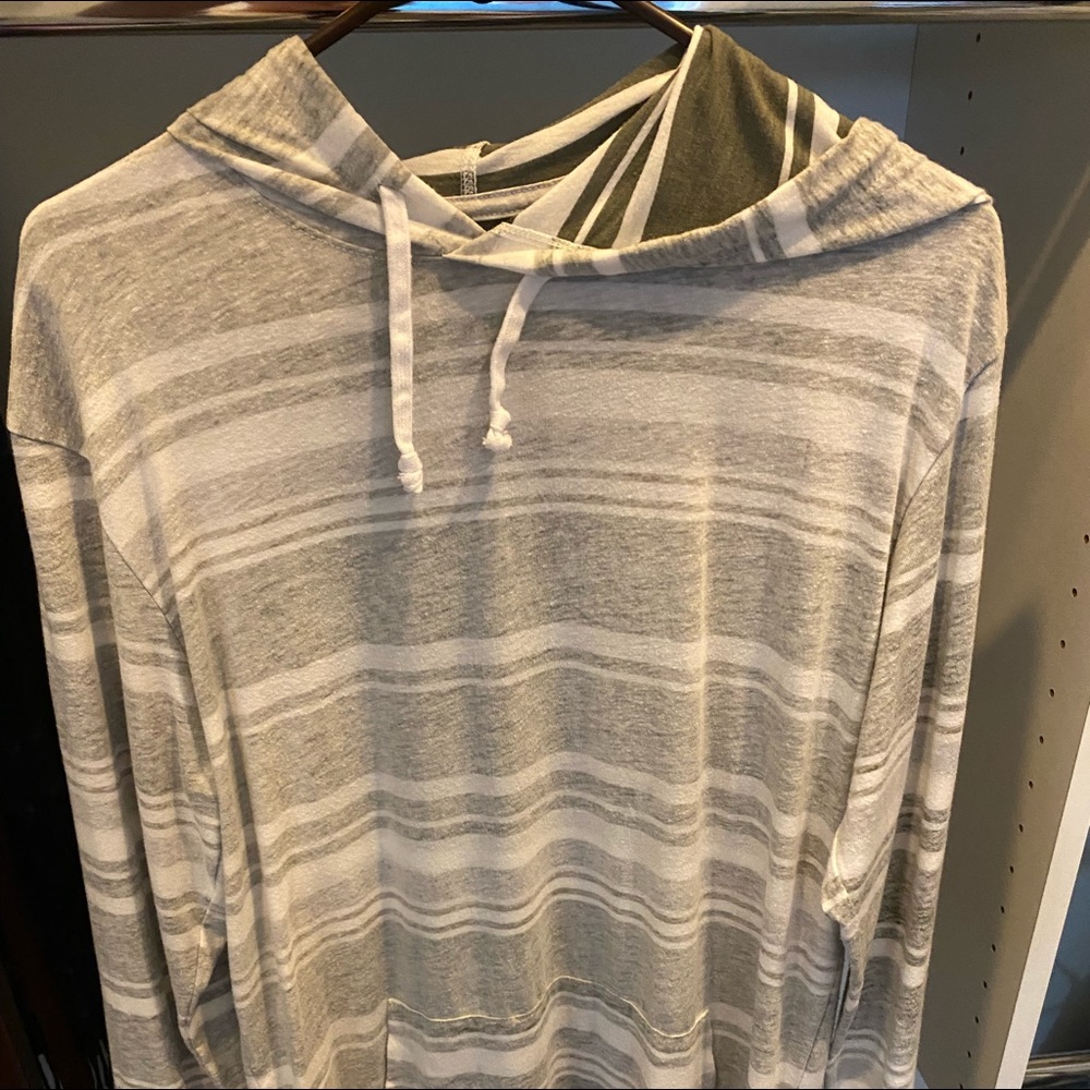 Vissla lightweight cotton hoodie
